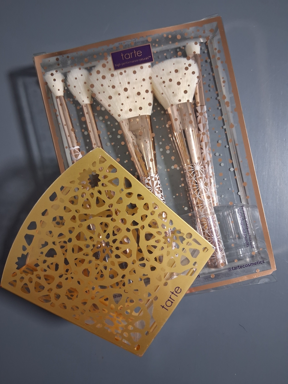tarte Merry Metals Brush Set With Gold Brush Holder